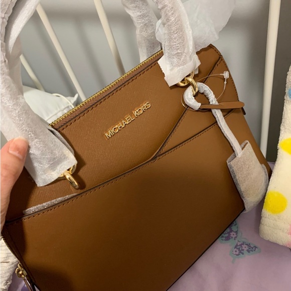 Handbag - Picture 1 of 1